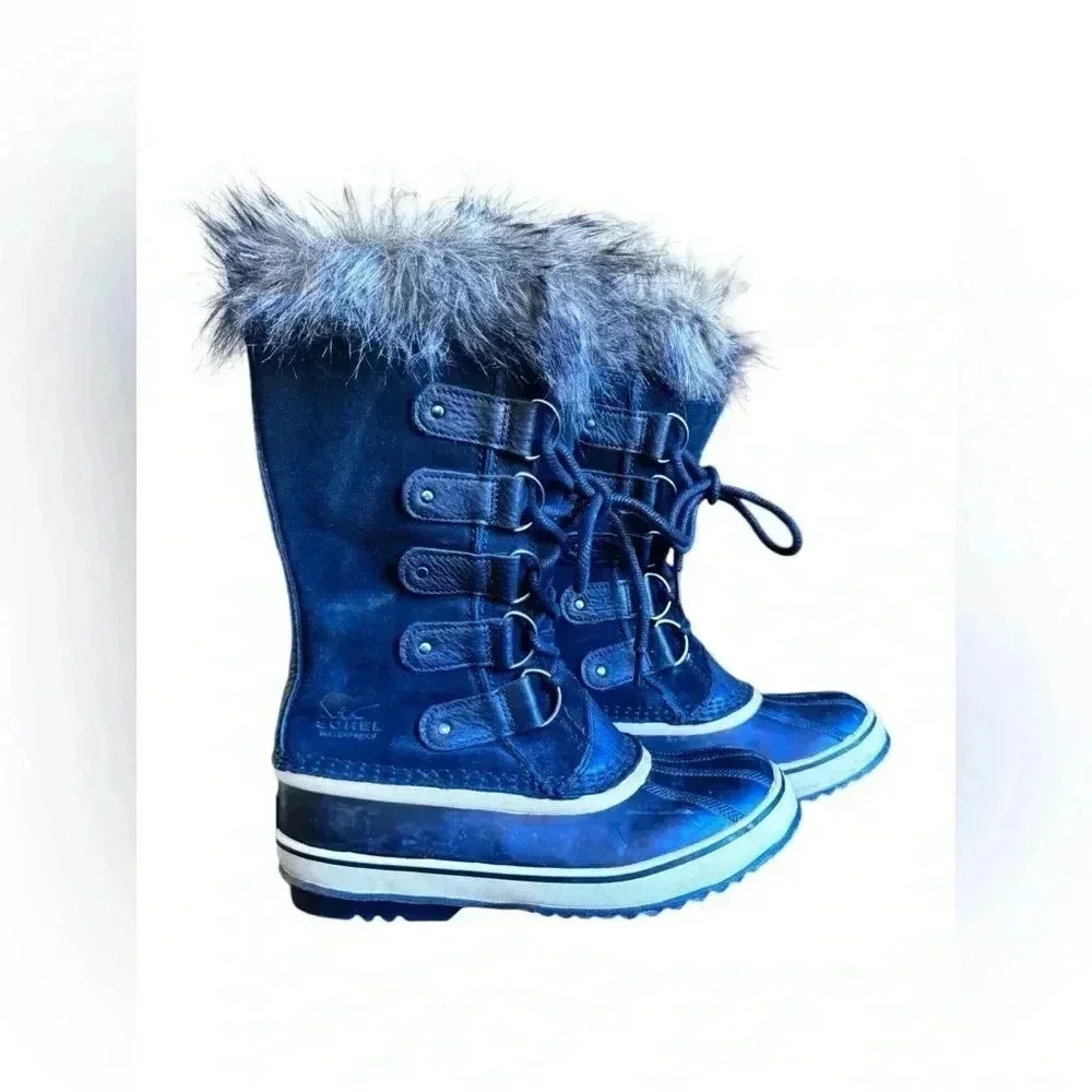 SOREL Joan of Arctic Boots in Black/Quarry